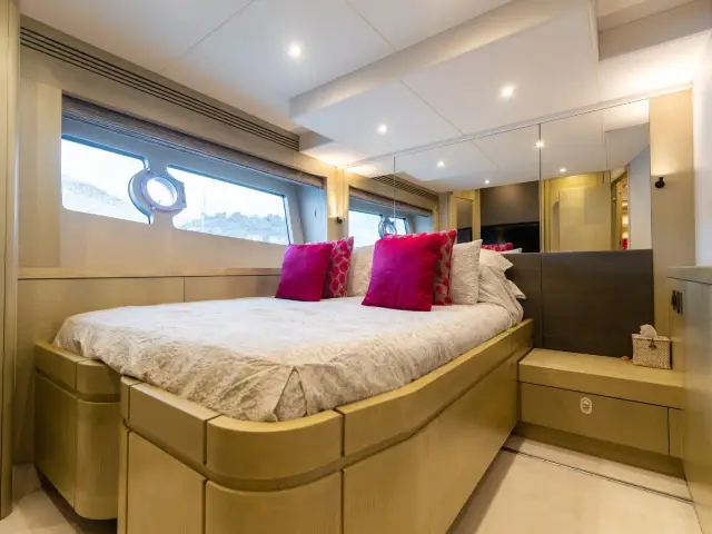 RAOUL W | Sunseeker 75 — 26 / 37