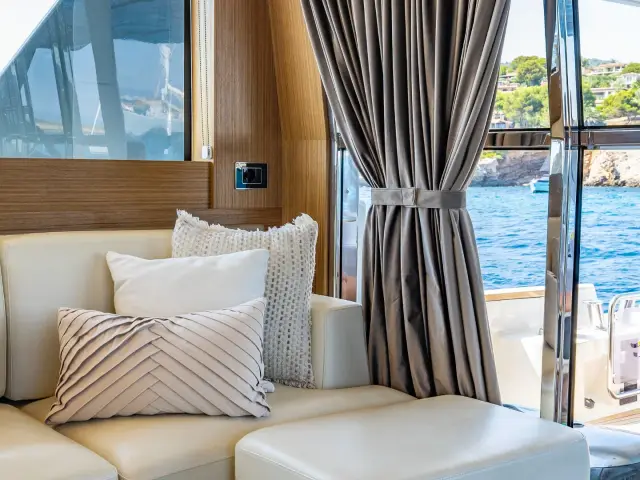 SALACIA | Sirena 64 — 30 / 39