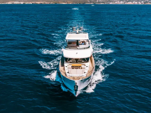 SALACIA | Sirena 64 — 12 / 39