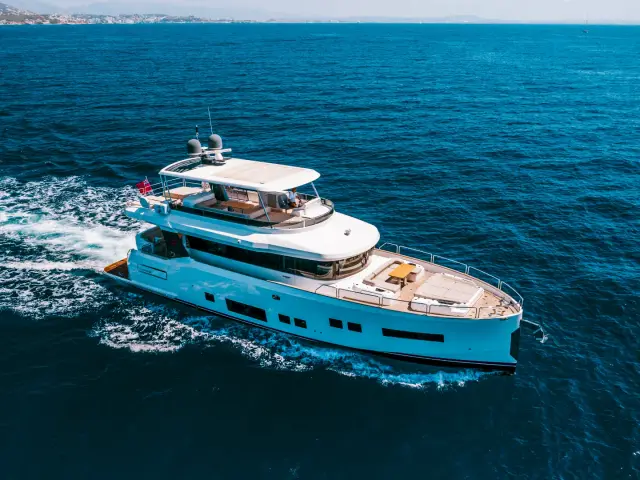 SALACIA | Sirena 64 — 3 / 39