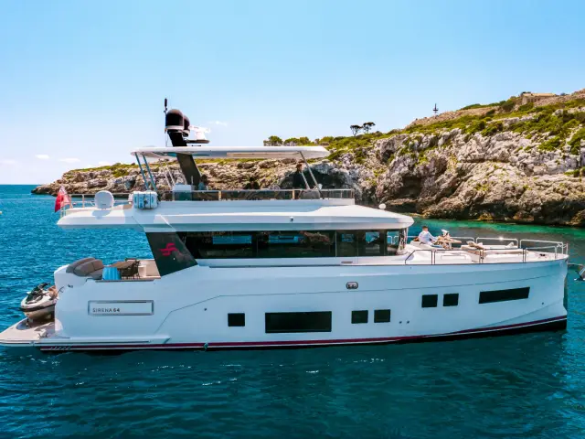 SALACIA | Sirena 64 — 7 / 39