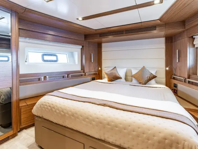SALACIA | Sirena 64 — 20 / 39