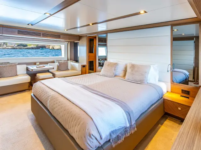 SALACIA | Sirena 64 — 25 / 39