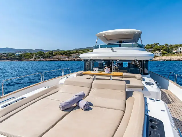 SALACIA | Sirena 64 — 37 / 39