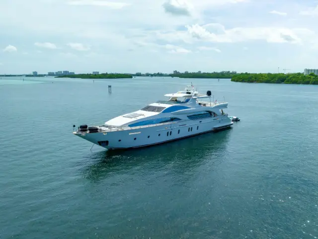 RYLAX | Azimut 116 — 7 / 108