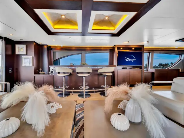 RYLAX | Azimut 116 — 64 / 108