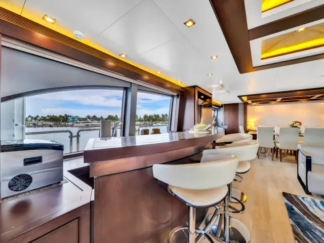 RYLAX | Azimut 116 — 63 / 108