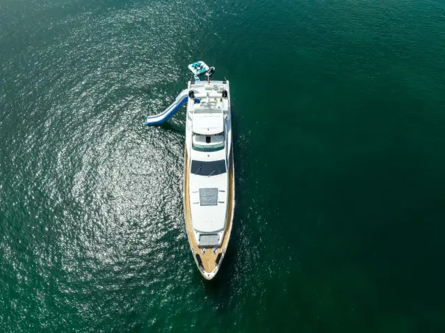 RYLAX | Azimut 116 — 5 / 108