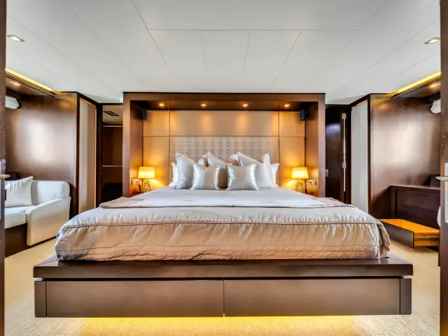 RYLAX | Azimut 116 — 83 / 108