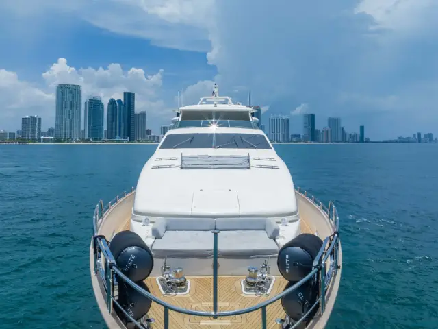 RYLAX | Azimut 116 — 8 / 108