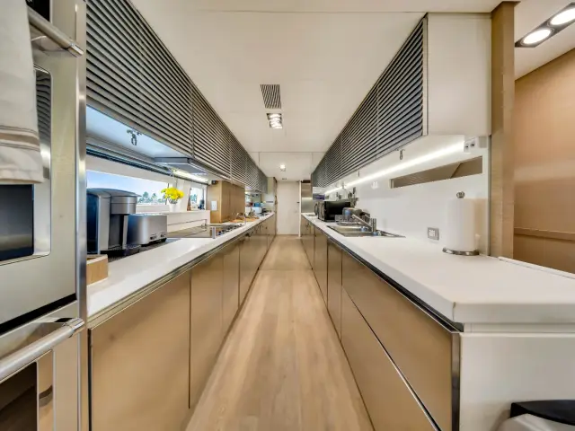 RYLAX | Azimut 116 — 50 / 108