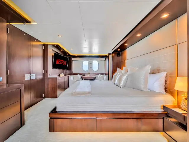 RYLAX | Azimut 116 — 77 / 108