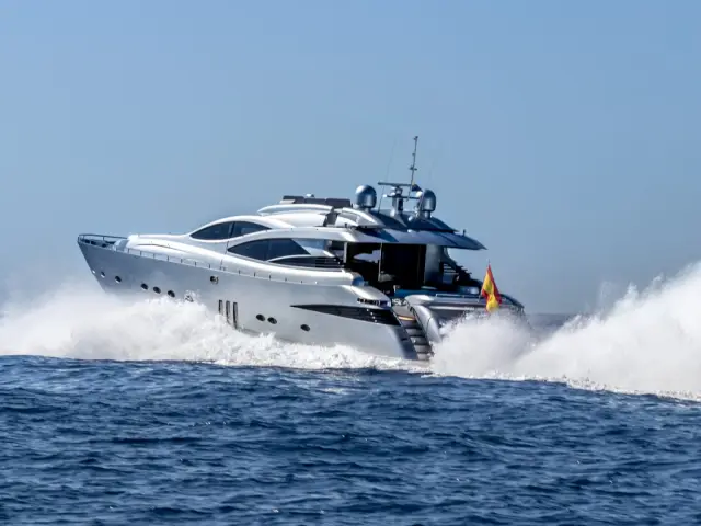 INSPIRATION | Pershing 90 — 2 / 16