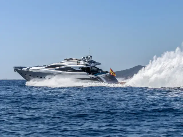 INSPIRATION | Pershing 90 — 3 / 16