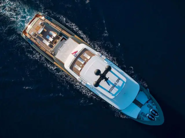 MOKA | Sanlorenzo 42M — 6 / 28