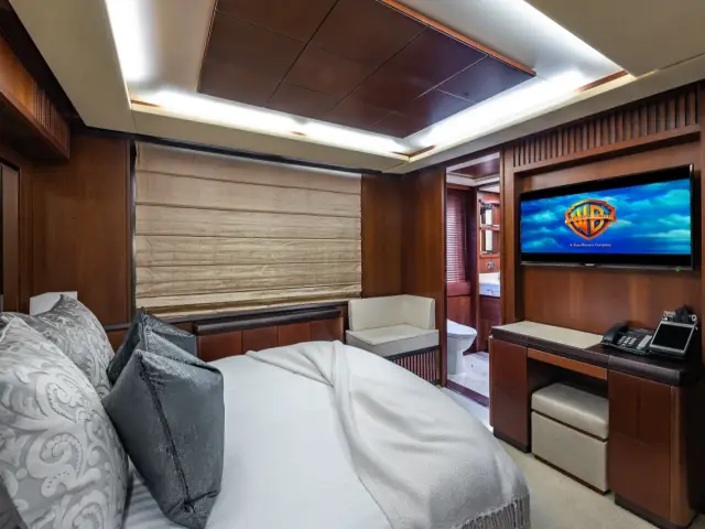 MY Tail Lights | Azimut 116 — 86 / 92