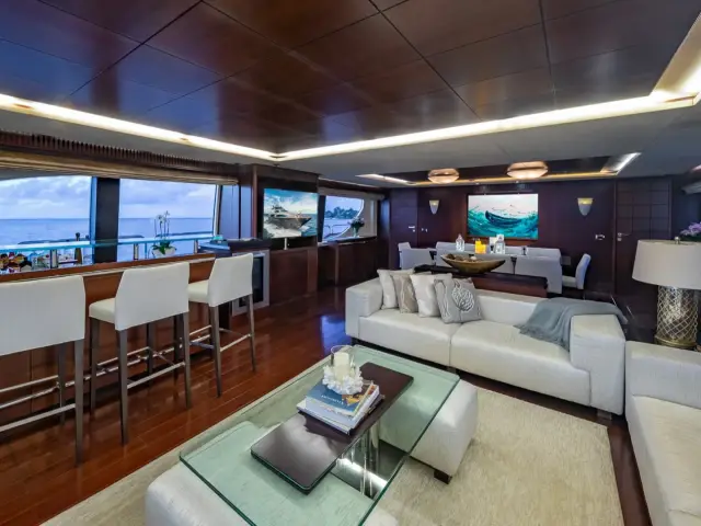 MY Tail Lights | Azimut 116 — 68 / 92