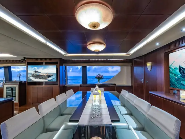 MY Tail Lights | Azimut 116 — 71 / 92