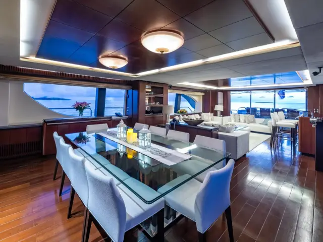 MY Tail Lights | Azimut 116 — 70 / 92
