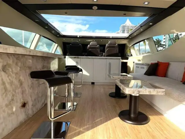 DAYA | Mangusta 105 — 31 / 33