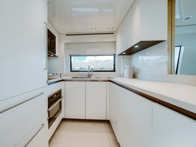 VASILIKI | Sanlorenzo SX76 — 20 / 27