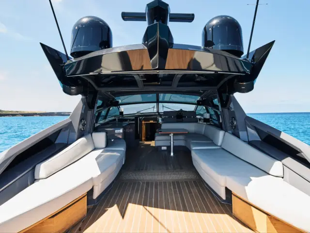 CHILLI | Baia 70 Italia — 13 / 26