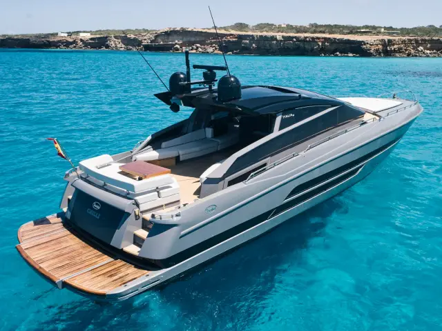 CHILLI | Baia 70 Italia — 1 / 26