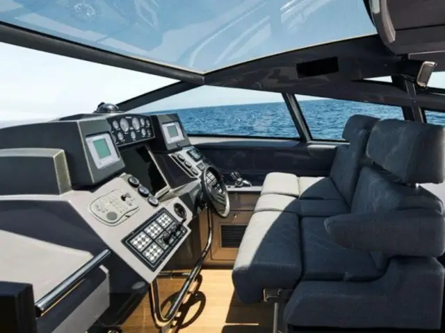 CHILLI | Baia 70 Italia — 17 / 26