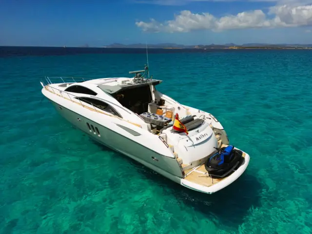 MALBEC | Sunseeker Predator 72 — 5 / 31