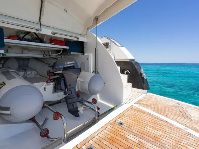 MALBEC | Sunseeker Predator 72 — 11 / 31