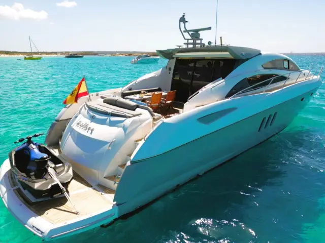 MALBEC | Sunseeker Predator 72 — 1 / 31