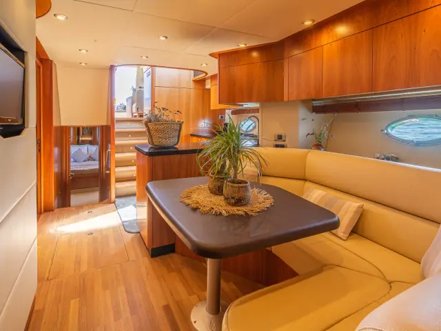 MALBEC | Sunseeker Predator 72 — 22 / 31