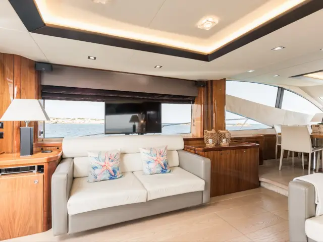 CALA DI LUNA | Sunseeker Manhattan 70 — 31 / 49