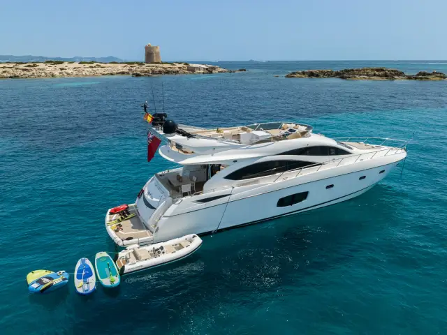 CALA DI LUNA | Sunseeker Manhattan 70 — 45 / 49