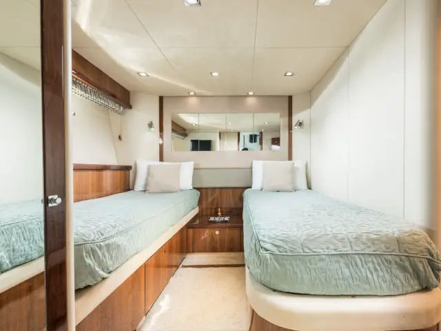 CALA DI LUNA | Sunseeker Manhattan 70 — 20 / 49