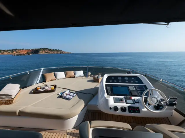 CALA DI LUNA | Sunseeker Manhattan 70 — 47 / 49