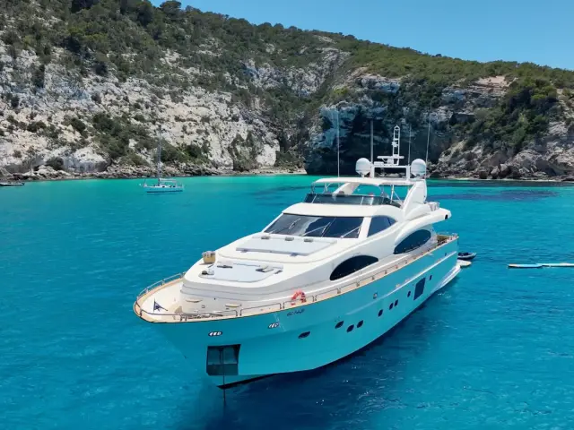 DOLCE VITA IV | Astondoa 102 GLX — 5 / 48