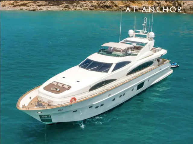 DOLCE VITA IV | Astondoa 102 GLX — 4 / 48