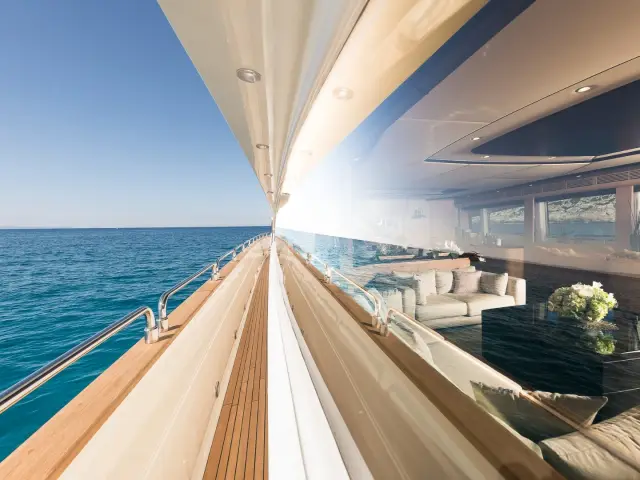 DOLCE VITA IV | Astondoa 102 GLX — 42 / 48