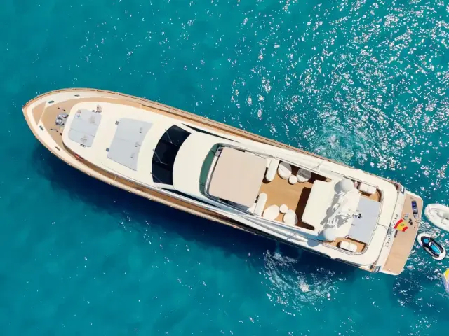 DOLCE VITA IV | Astondoa 102 GLX — 10 / 48