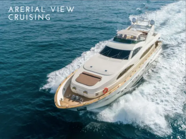 DOLCE VITA IV | Astondoa 102 GLX — 13 / 48