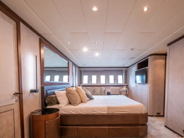 FIVE STARS | Mangusta 92 — 22 / 36