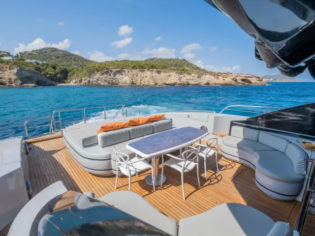 FIVE STARS | Mangusta 92 — 15 / 36