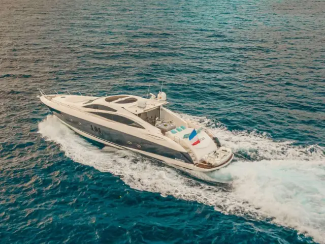 FROGGY | Sunseeker Predator 82 — 6 / 31