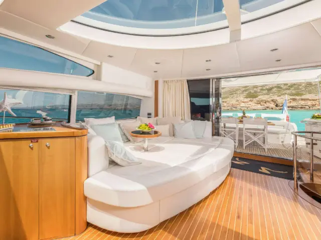 FROGGY | Sunseeker Predator 82 — 16 / 31
