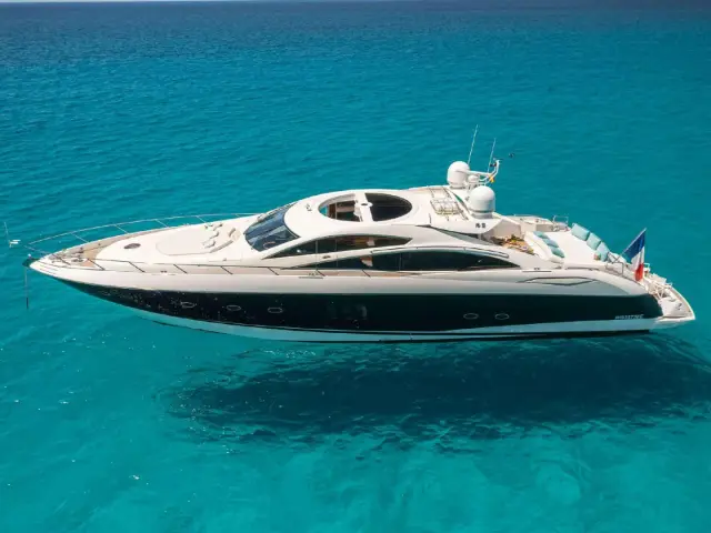 FROGGY | Sunseeker Predator 82 — 2 / 31