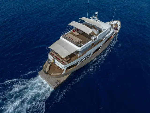 SEMAYA | Navetta 31M — 2 / 24