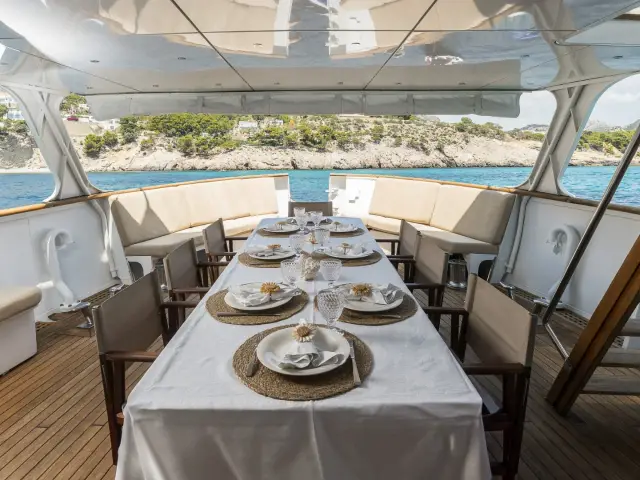 SEMAYA | Navetta 31M — 12 / 24