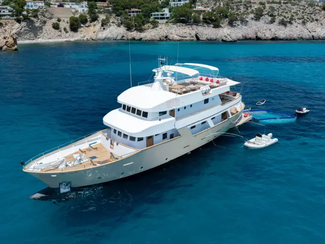 SEMAYA | Navetta 31M — 3 / 24