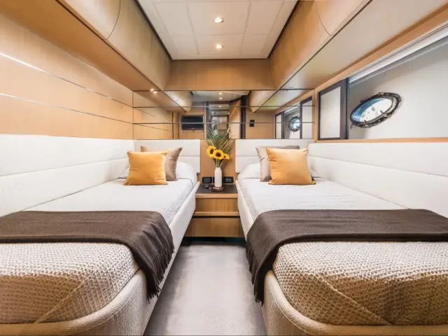 XAMAN | Pershing 90 — 20 / 47